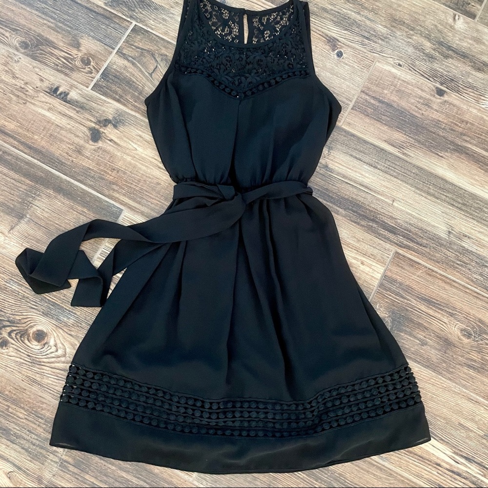 IZ Byer Black Lace Sleeveless  Dress